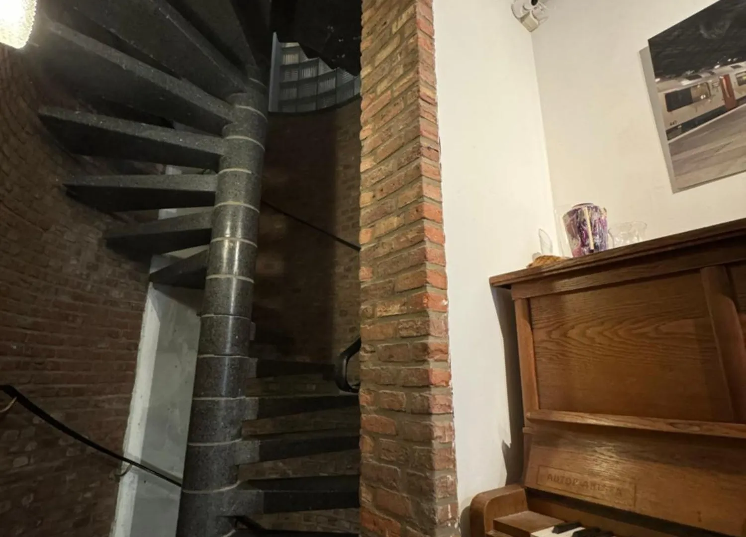 Two Bedroom Loft In The City Center By The Meir Antwerp