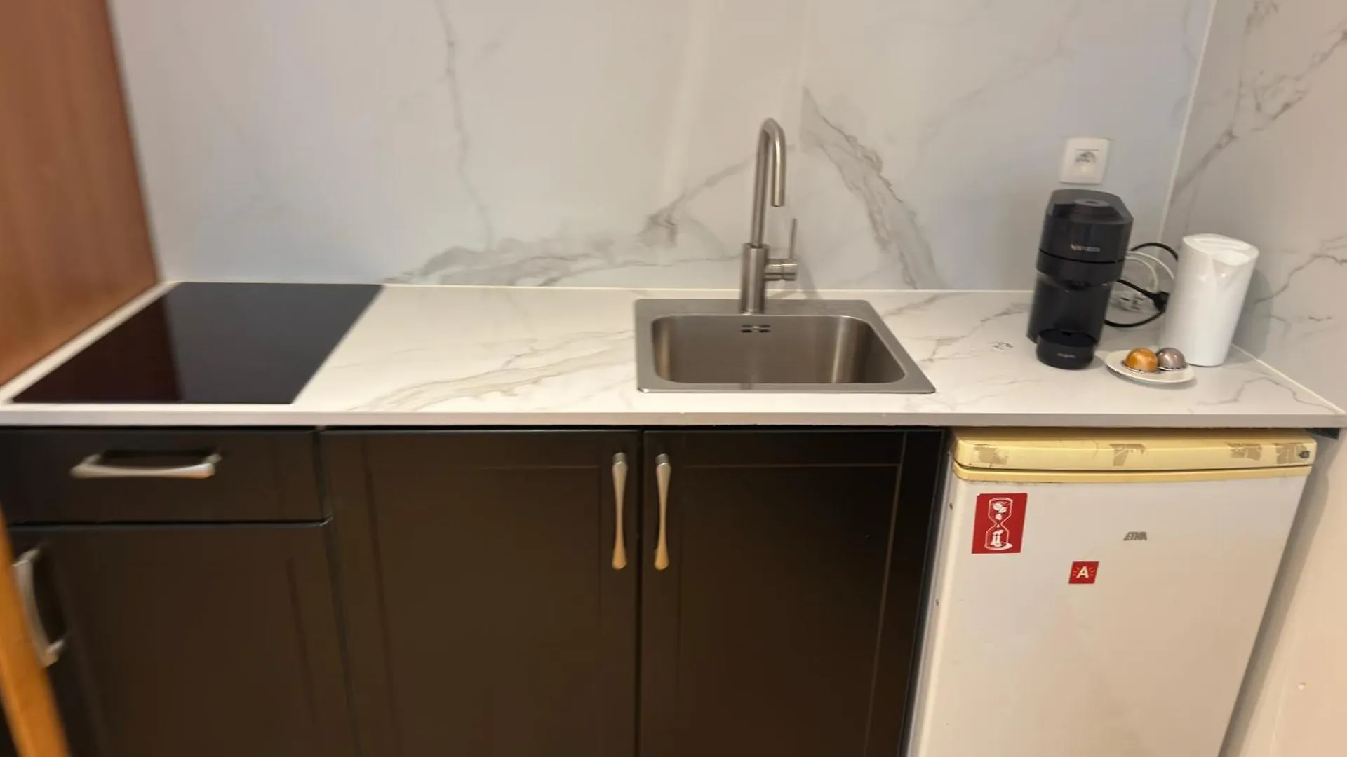 Apartment Two Bedroom Loft In The City Center By The Meir Antwerp