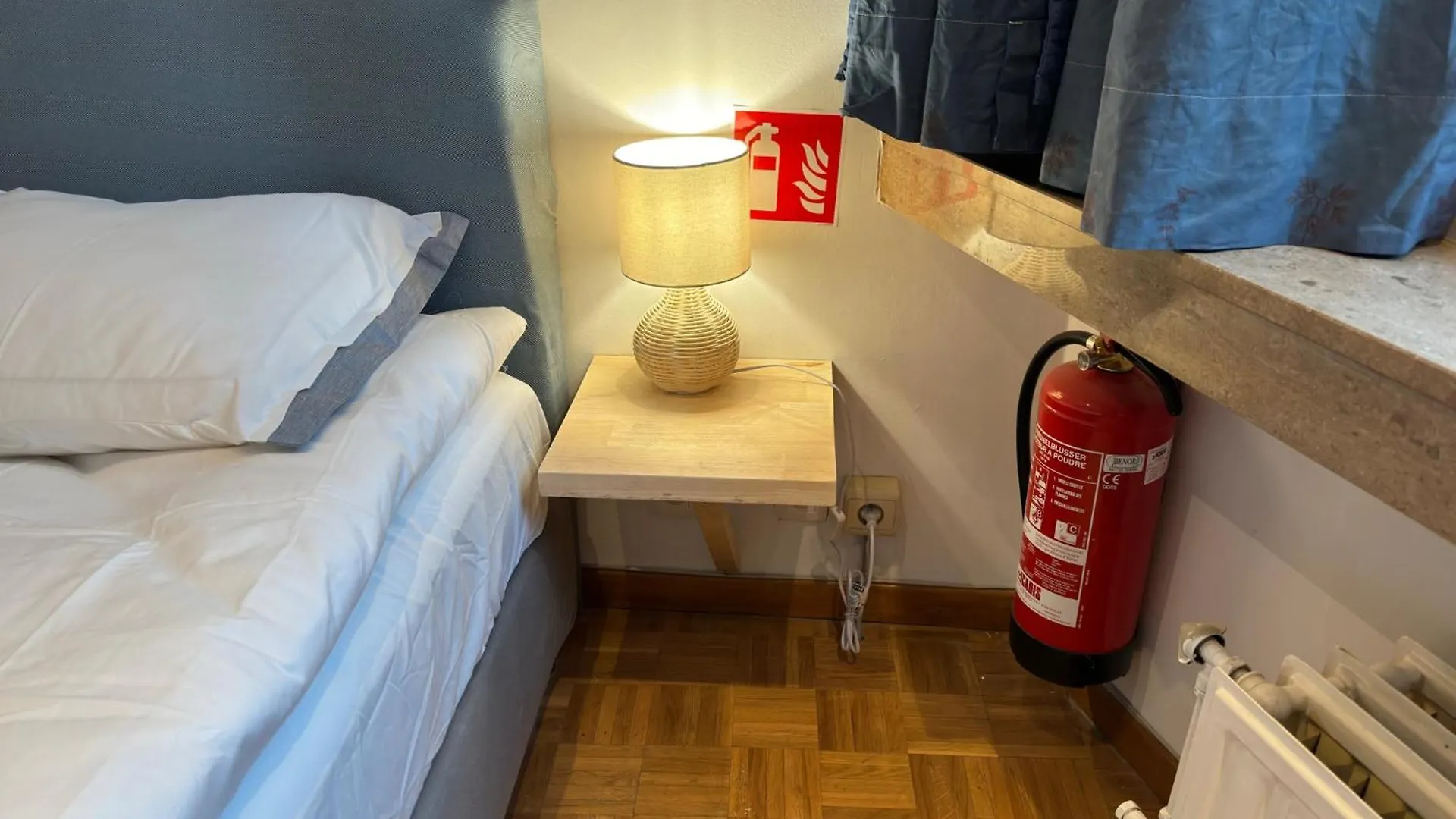 Two Bedroom Loft In The City Center By The Meir Antwerp Apartment
