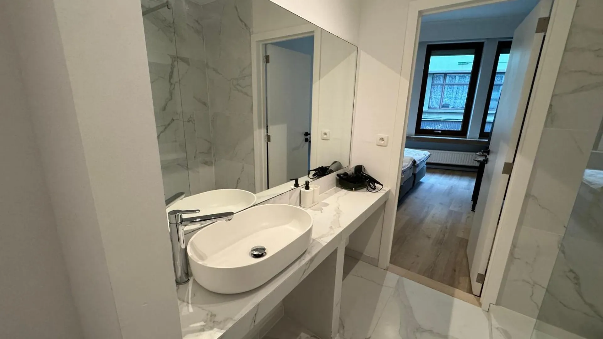 Two Bedroom Loft In The City Center By The Meir Antwerp Belgium